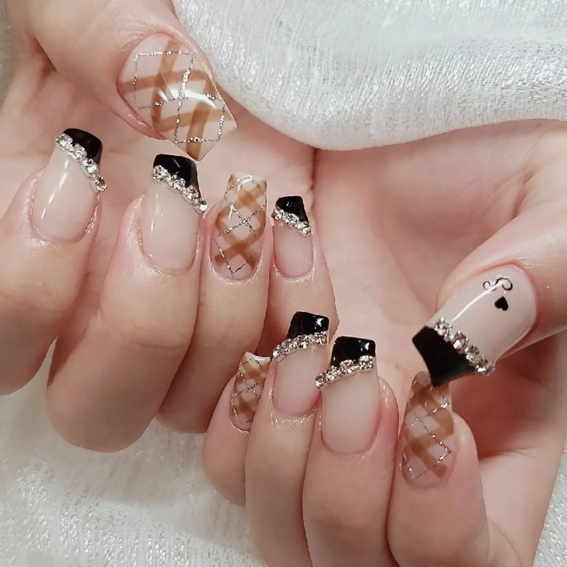ネイル ハンドネイル Lunabloom. yurinaのネイルデザイン