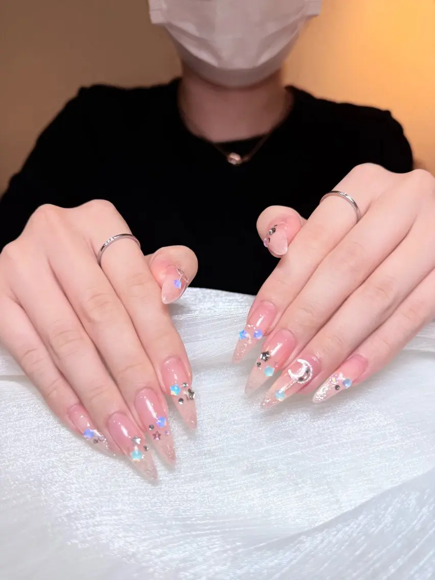 ネイル Anmi Nail Sanaのネイルデザイン