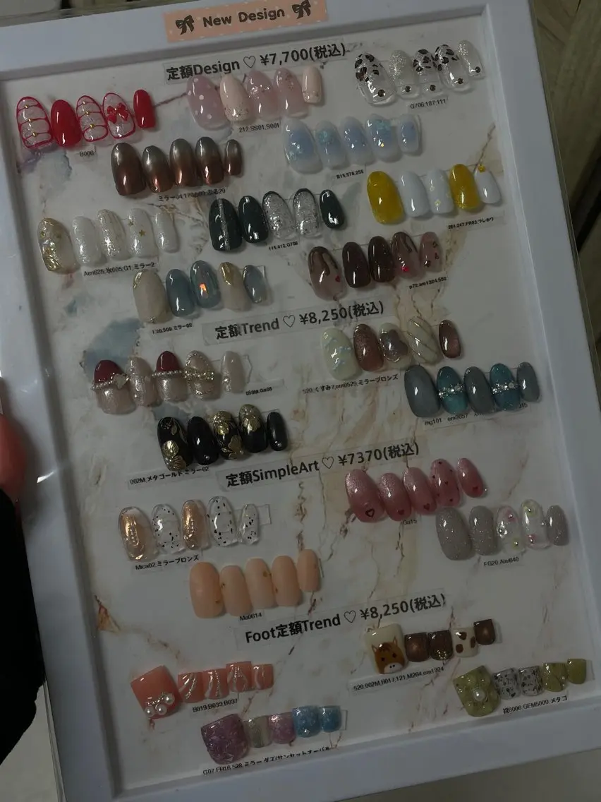 ジェルオフ無料💅ハンド定額SimpleArt コース✨甘皮ケア込!の写真