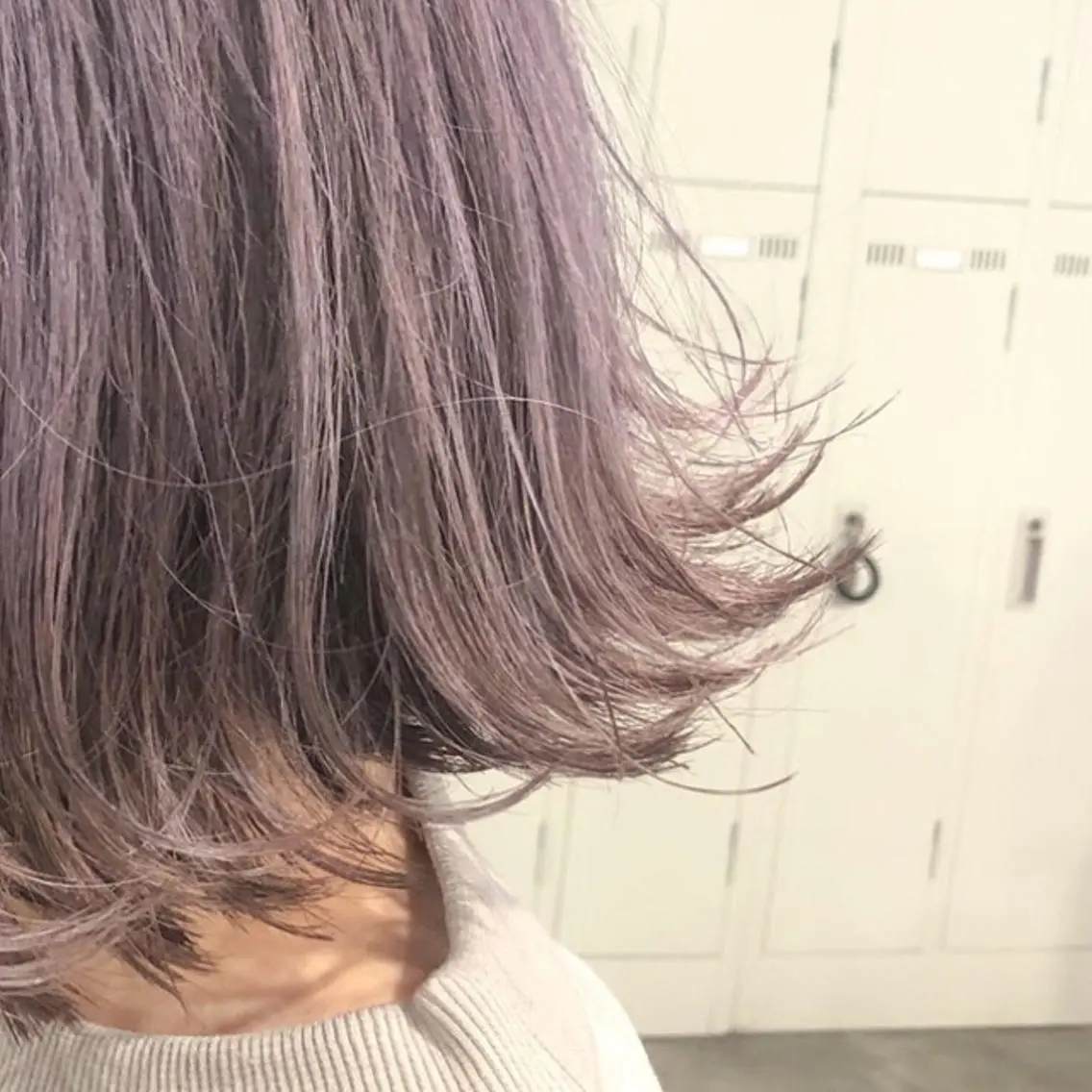 ショート カラー ヘアアレンジ シルバー ボブ 🐩推し活🐩 FUTABA🍒のヘアスタイル