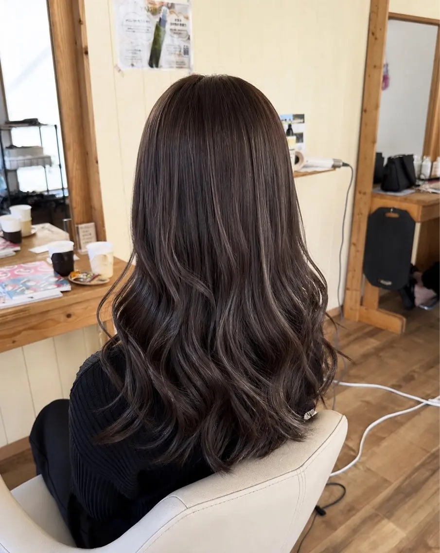 セミロング カット ヘアカラー トリートメント 艶髪カラー/髪質改善 細貝 舞利のヘアスタイル