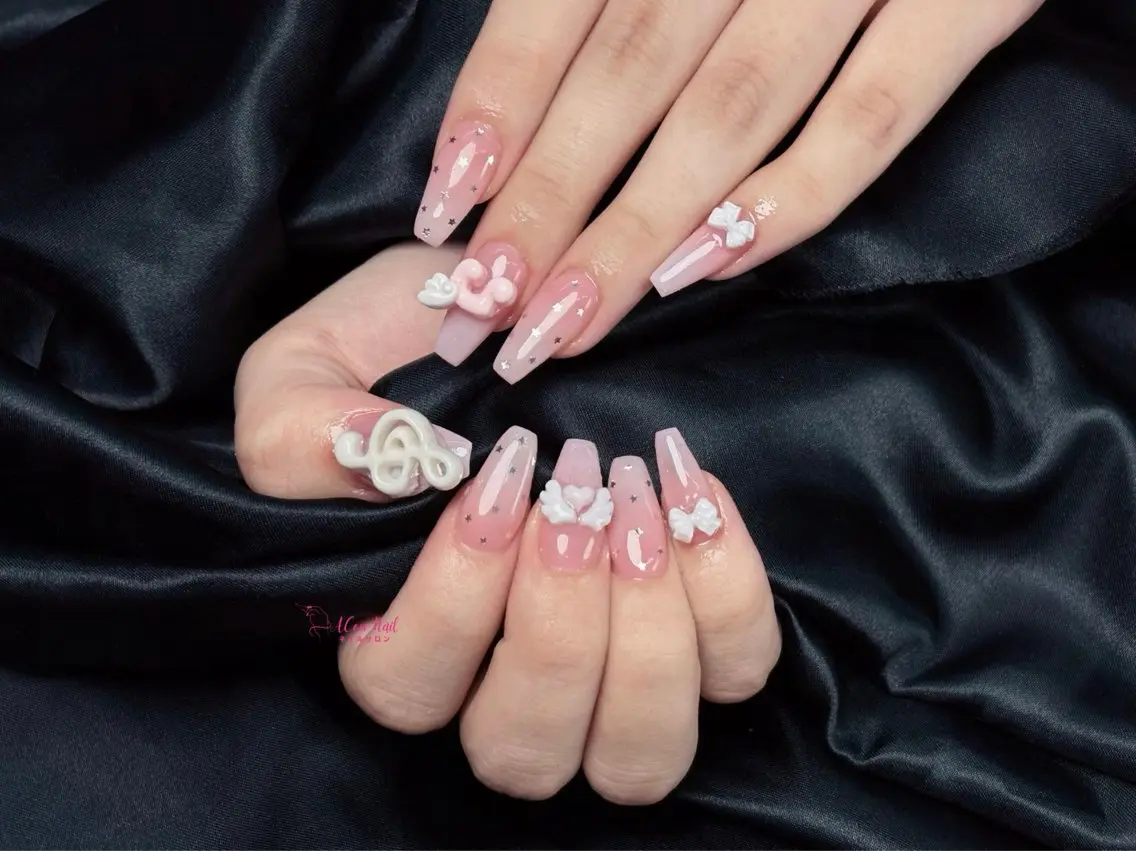 ネイル 桜ネイル 長さ出し フラワーネイル フレンチネイル ジェルネイル ハンドネイル ACon NailSalonのネイルデザイン