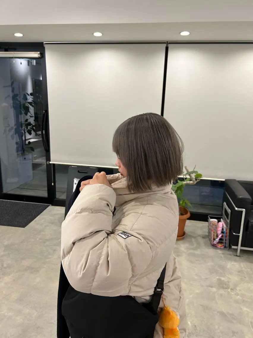 ミディアム 渡邊 穂乃美のヘアスタイル
