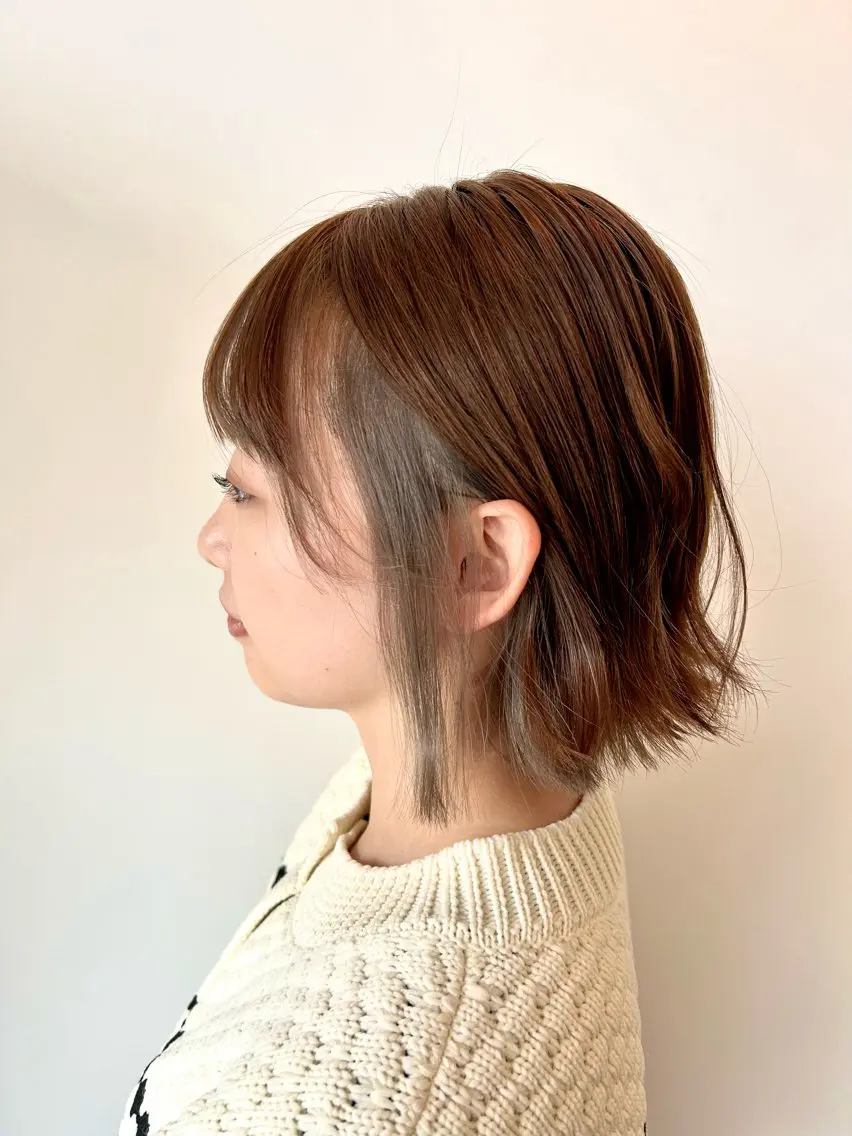 ショート カラー ブリーチ グレージュ ヘアカラー 佐藤 悠生 メンズパーマ.カットのヘアスタイル