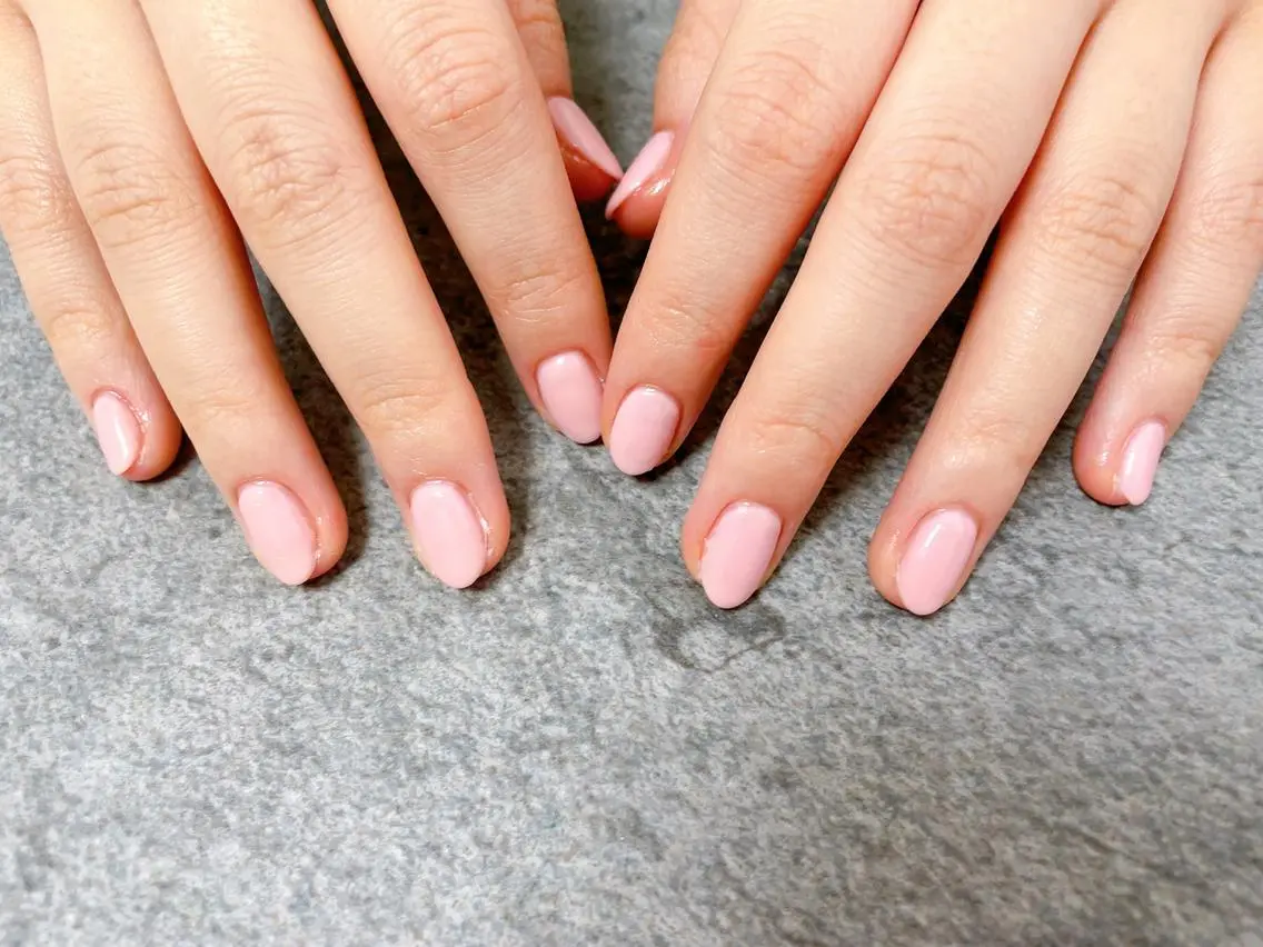 ネイル オーロラネイル フラワーネイル フットネイル フレンチネイル ジェルネイル ハンドネイル mogunail &blowのネイルデザイン