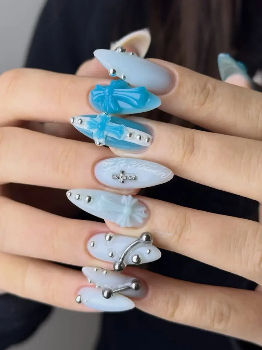 ネイル アートネイル フレンチネイル ジェルネイル キラキラネイル 韓国ネイル ハンドネイル ICE Nailsのネイルデザイン