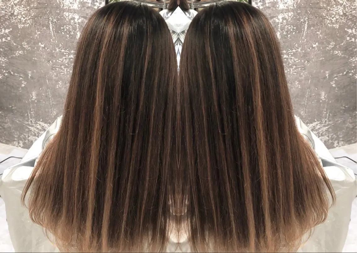 セミロング カラー ヘアアレンジ シールエクステ バレイヤージュ デザインカラー ハイライトカラー エクステ アンドウ ユウ/ レイヤーカット/韓国のヘアスタイル