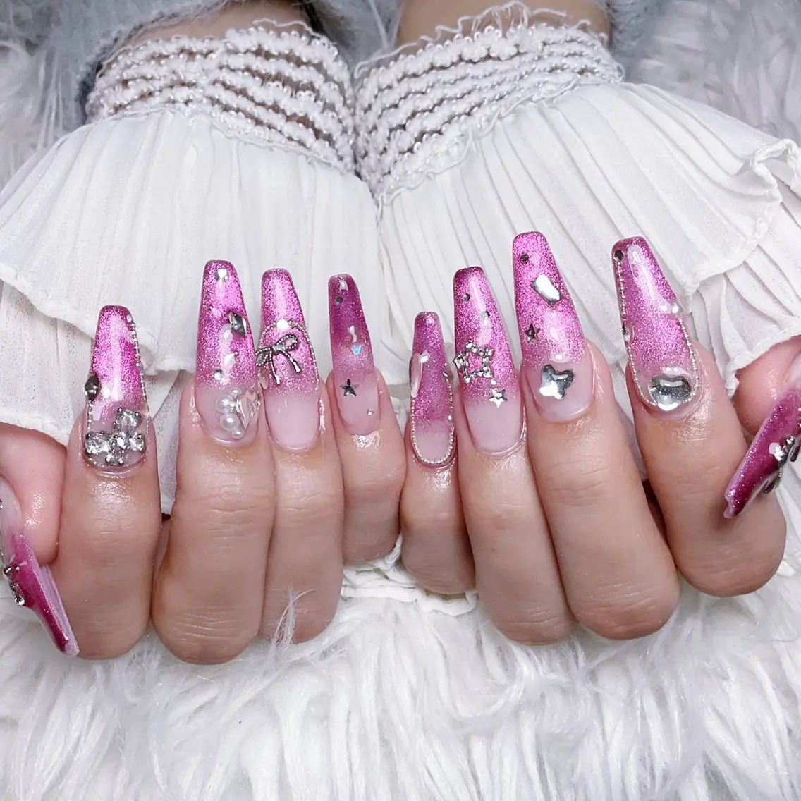 ネイル ハンドネイル 🍭Yun nail hyejin🌸のネイルデザイン