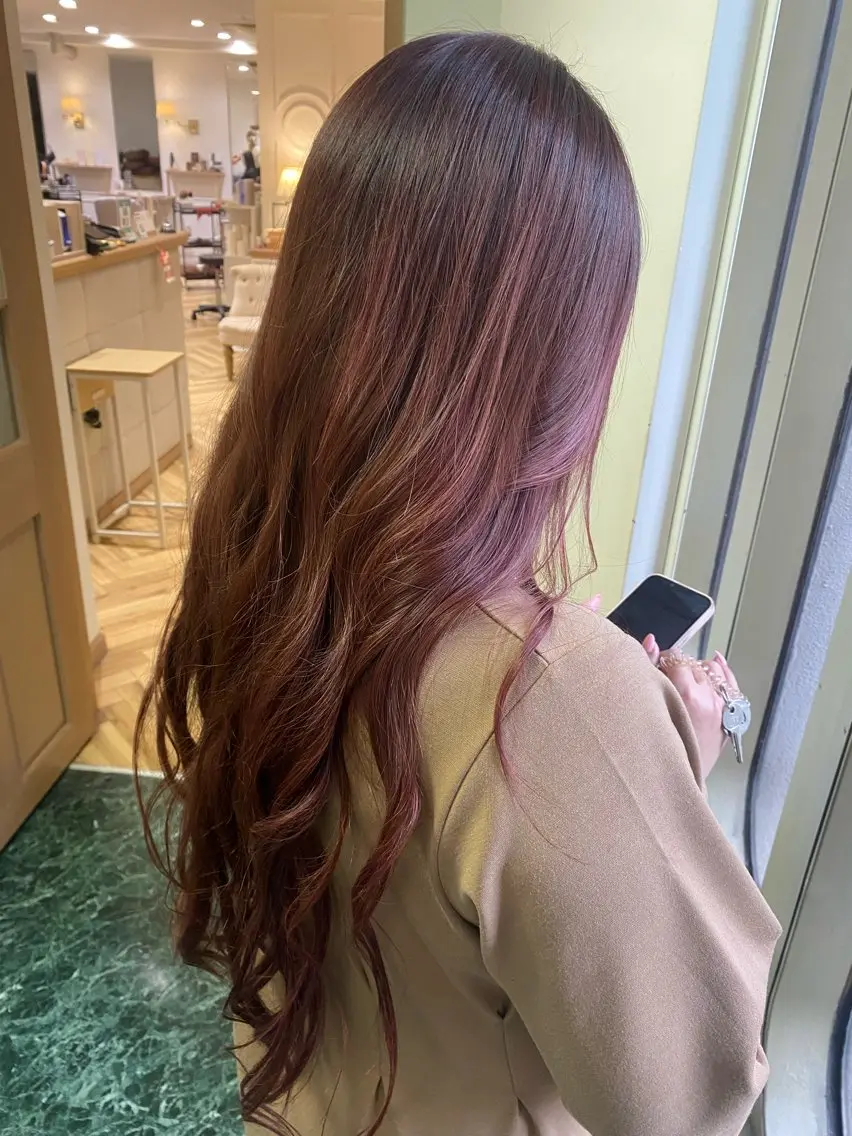 ロング カラー ピンクカラー 韓国ヘア・カラー 🩵SHIZUKUのヘアスタイル