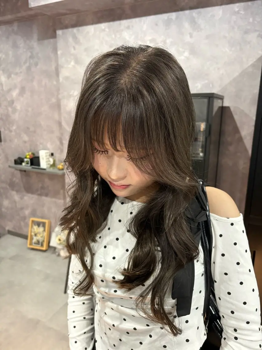 ロング カラー カット ヘアカラー トリートメント nameless miichiのヘアスタイル
