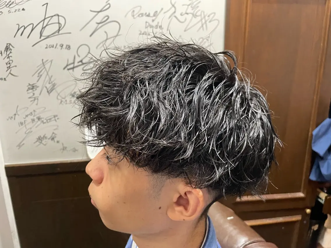 パーマ 京都フェードカット 田嶋勇祐のヘアスタイル