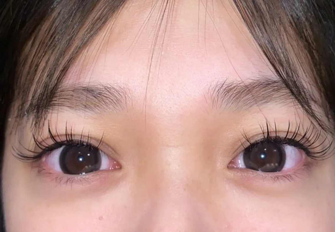 マツエク・マツパ Bish Yanaのヘアスタイル