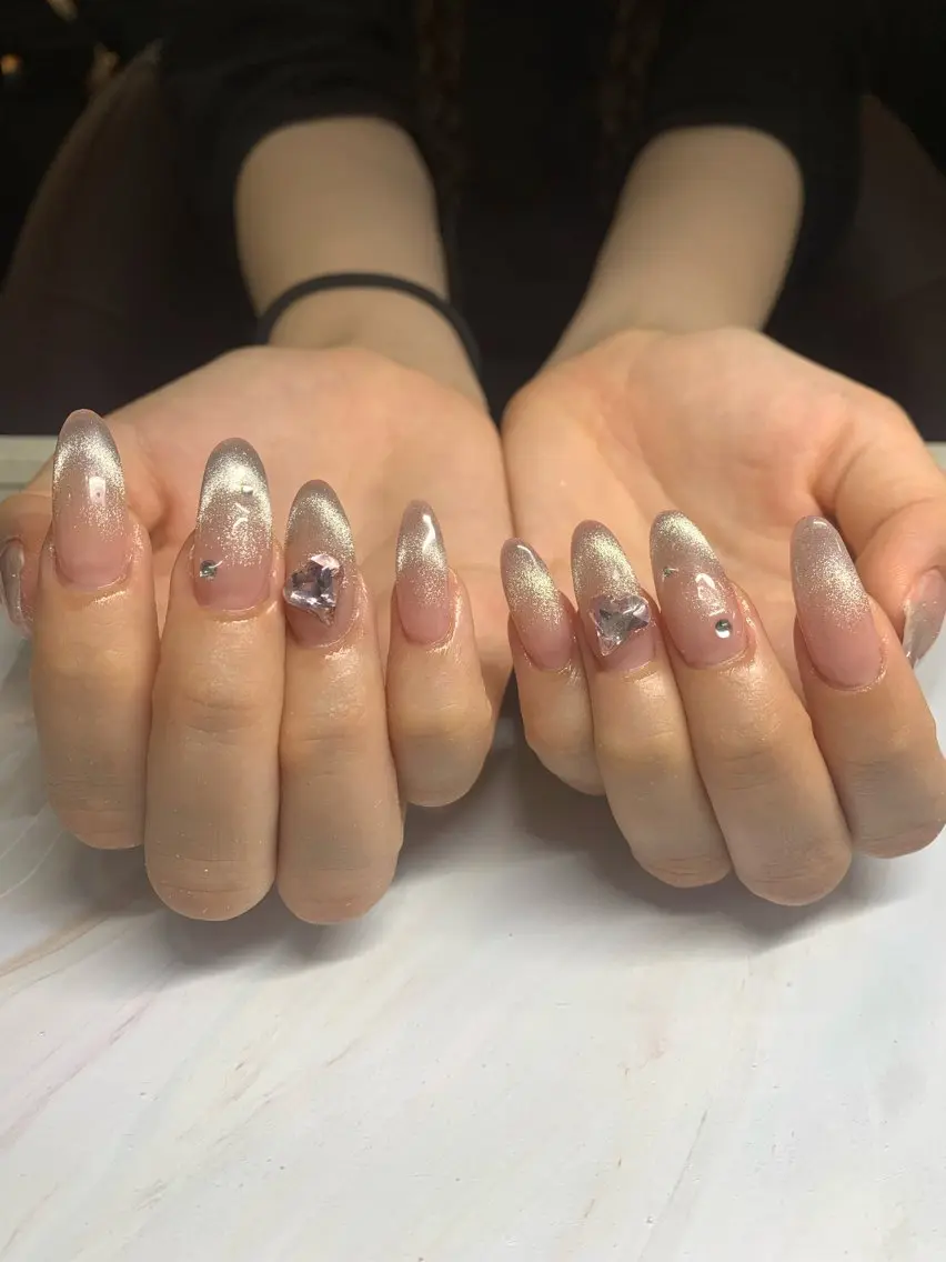 ネイル フレンチネイル ジェルネイル 韓国ネイル マグネットネイル マグネットフレンチ akina nailsのネイルデザイン