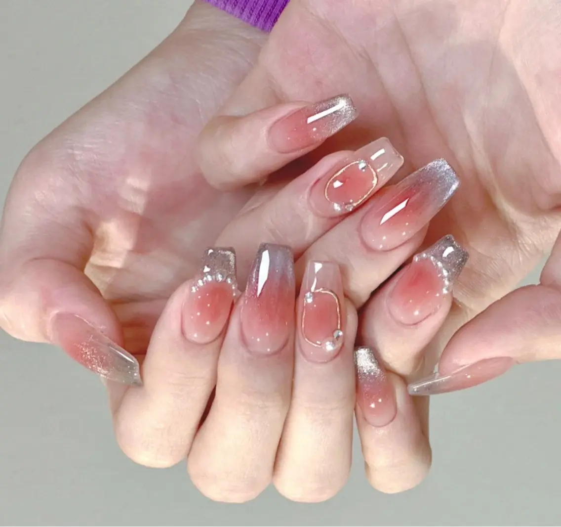 ネイル H3 NAIL エミのネイルデザイン