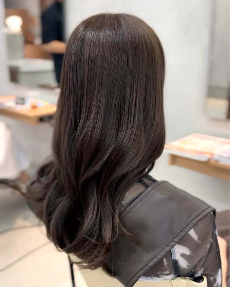 ロング カラー SOYON AYAKAのヘアスタイル