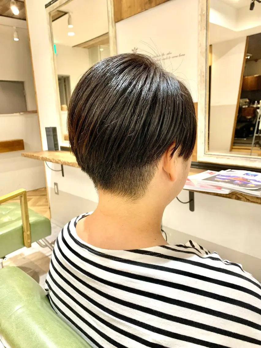ショート カラー rinrin 天文館のヘアスタイル