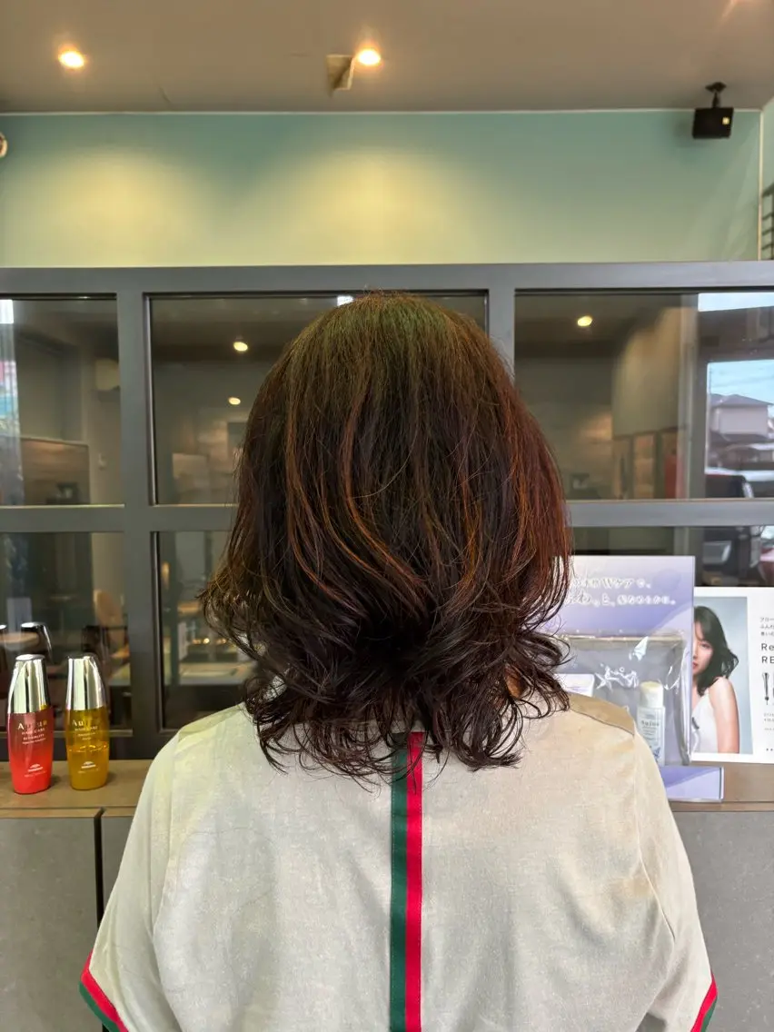 ミディアム ミディアムレイヤー ミディアムパーマ レイヤーカット パーマ 🫧古田 穂香🫧カットモデルのヘアスタイル