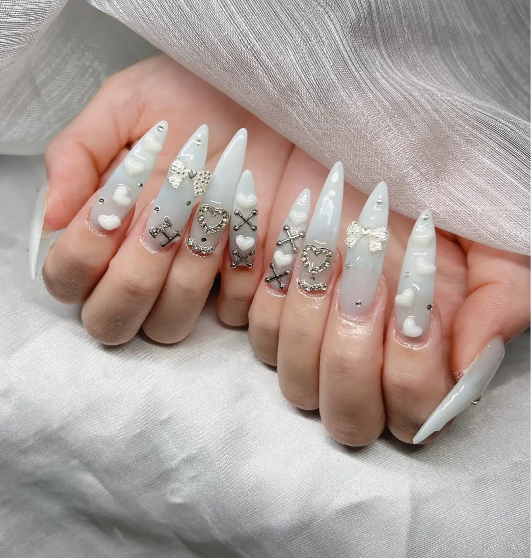 ネイル 長さ出し グラデーション 卒業式 キラキラネイル マグネットネイル ハンドネイル Lee Nailsのネイルデザイン