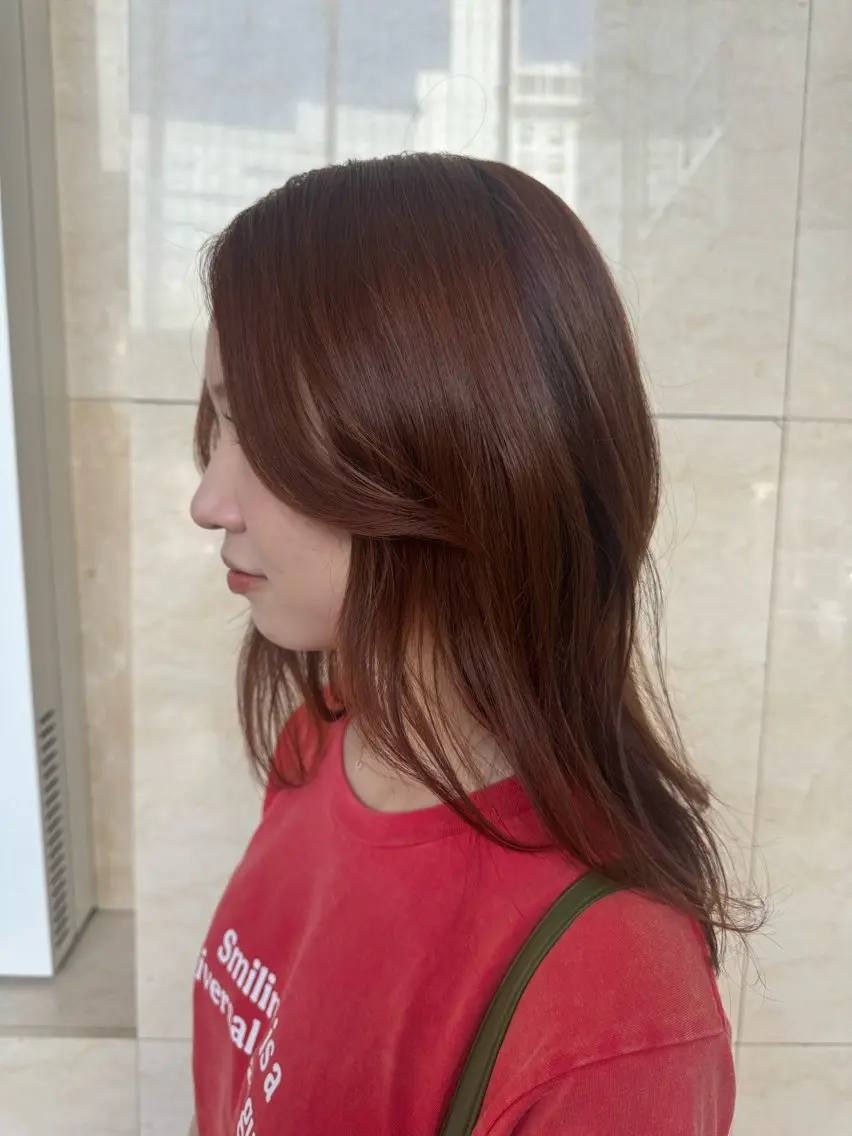 カラー 山下 莉歩のヘアスタイル