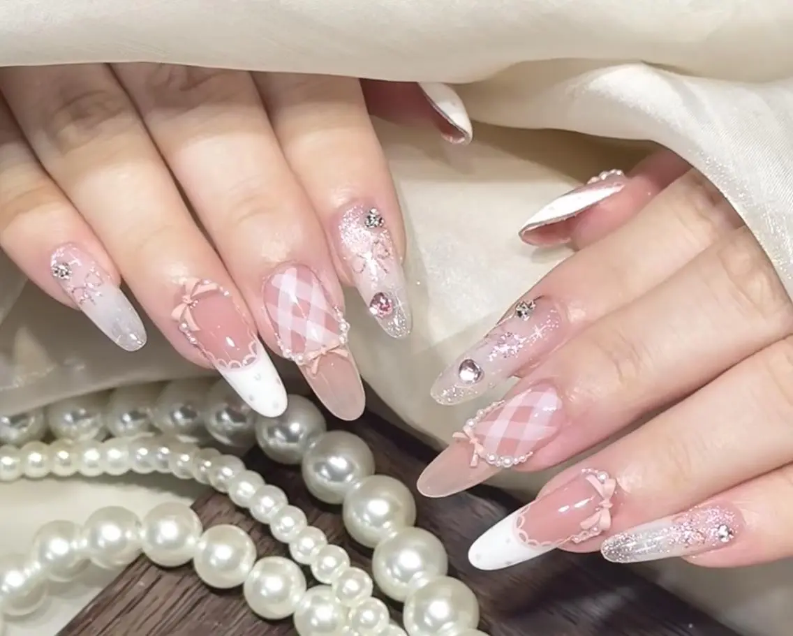ネイル ハンドネイル エリ🫧 nail池袋東口のネイルデザイン