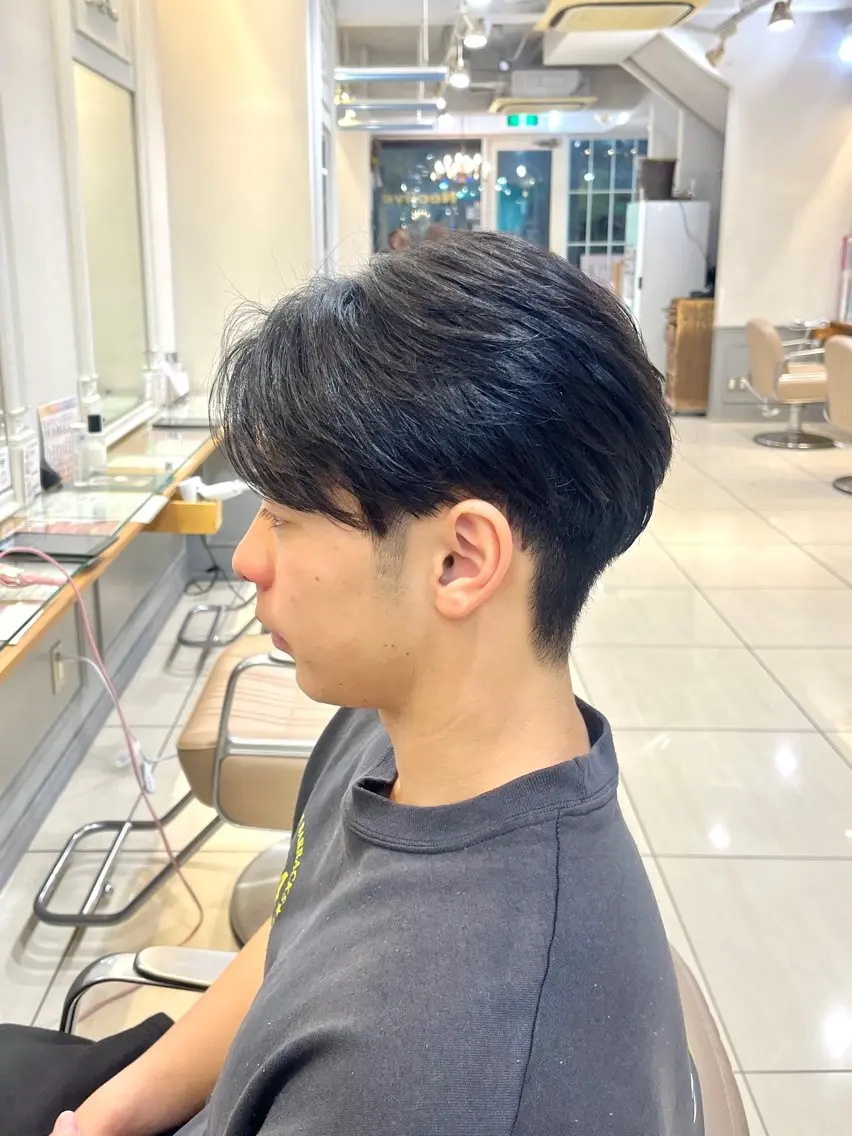 メンズ センターパート 刈り上げ 横浜/カットモデル 佐藤桃香 🦥のヘアスタイル