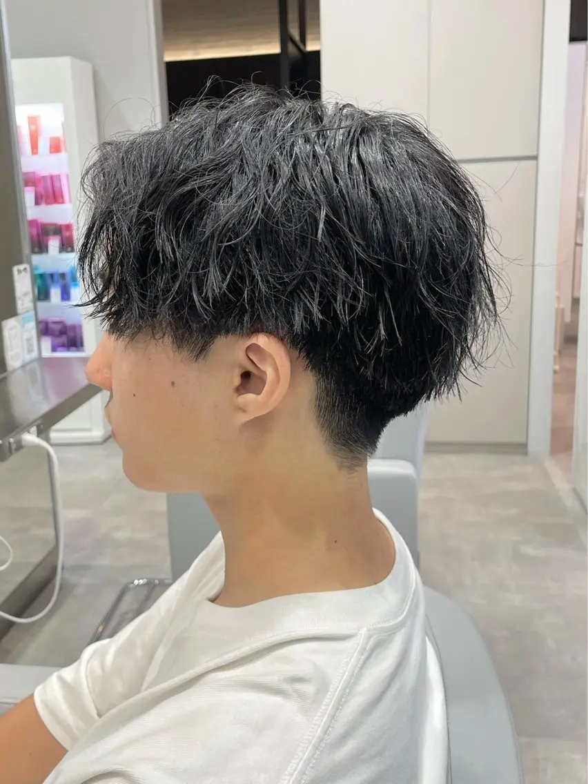 パーマ メンズ カット パーマ ワダ モエナのヘアスタイル