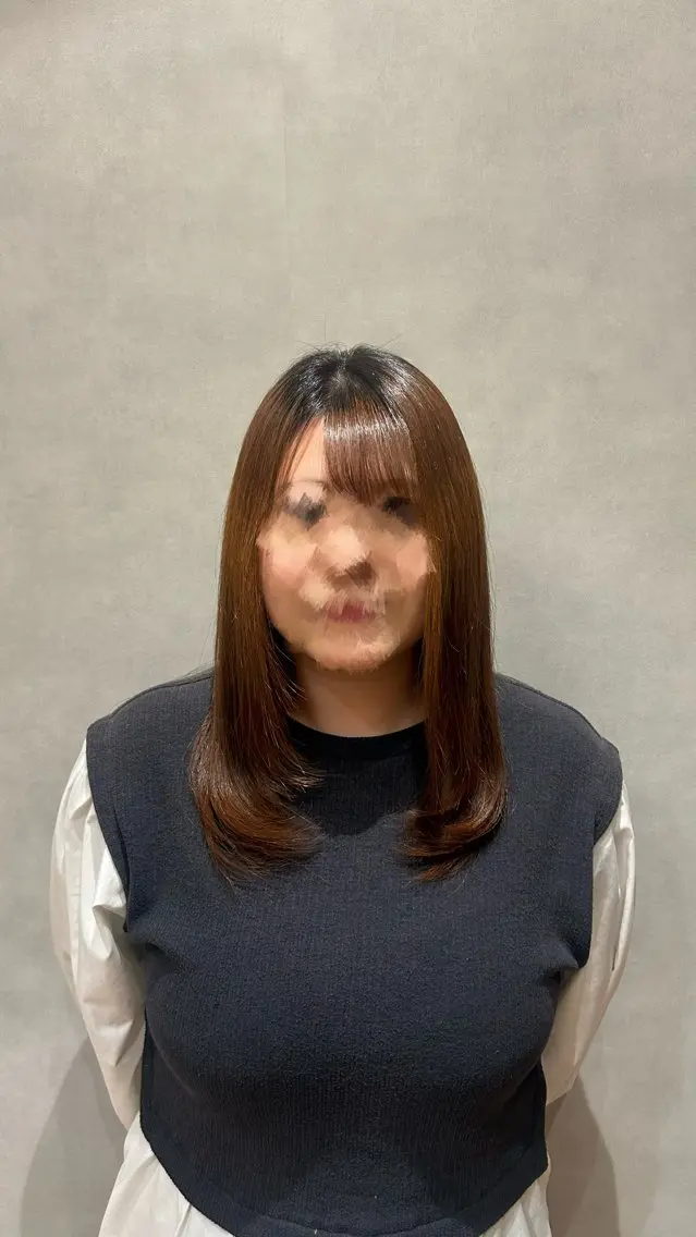 セミロング 顔まわりレイヤー 顔周りカット レイヤーカット 藤浪 凪沙のヘアスタイル