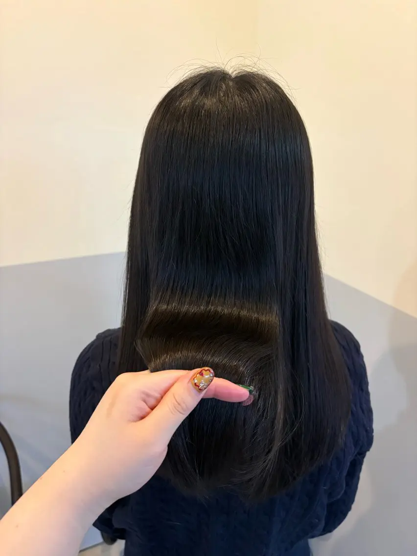 セミロング カット トリートメント 鈴木 美由華/透明感/岡崎のヘアスタイル