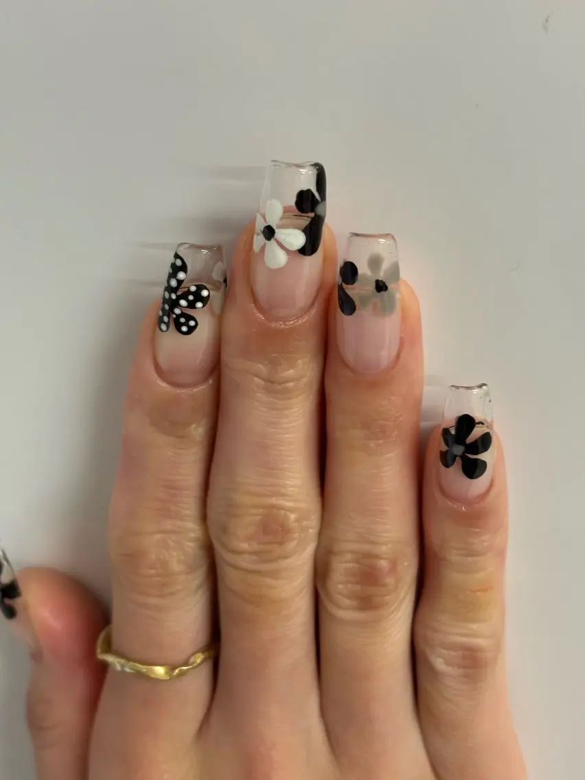 ネイル ハンドネイル 甲村 未玖のネイルデザイン