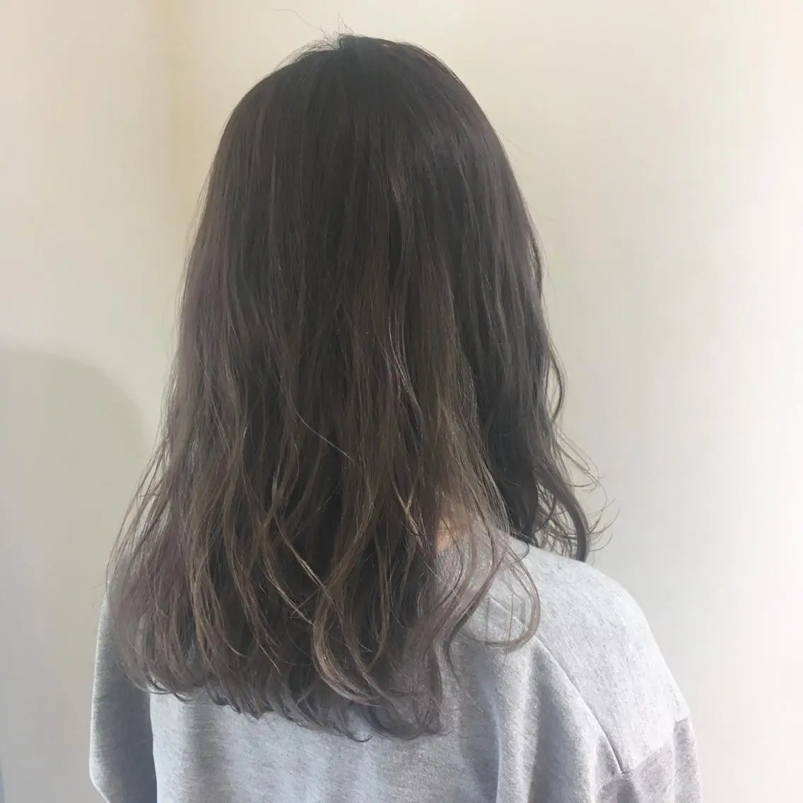 セミロング カラー 透明感カラー グレージュ カット ヘアカラー トリートメント 🌿椿 夢来🌿のヘアスタイル