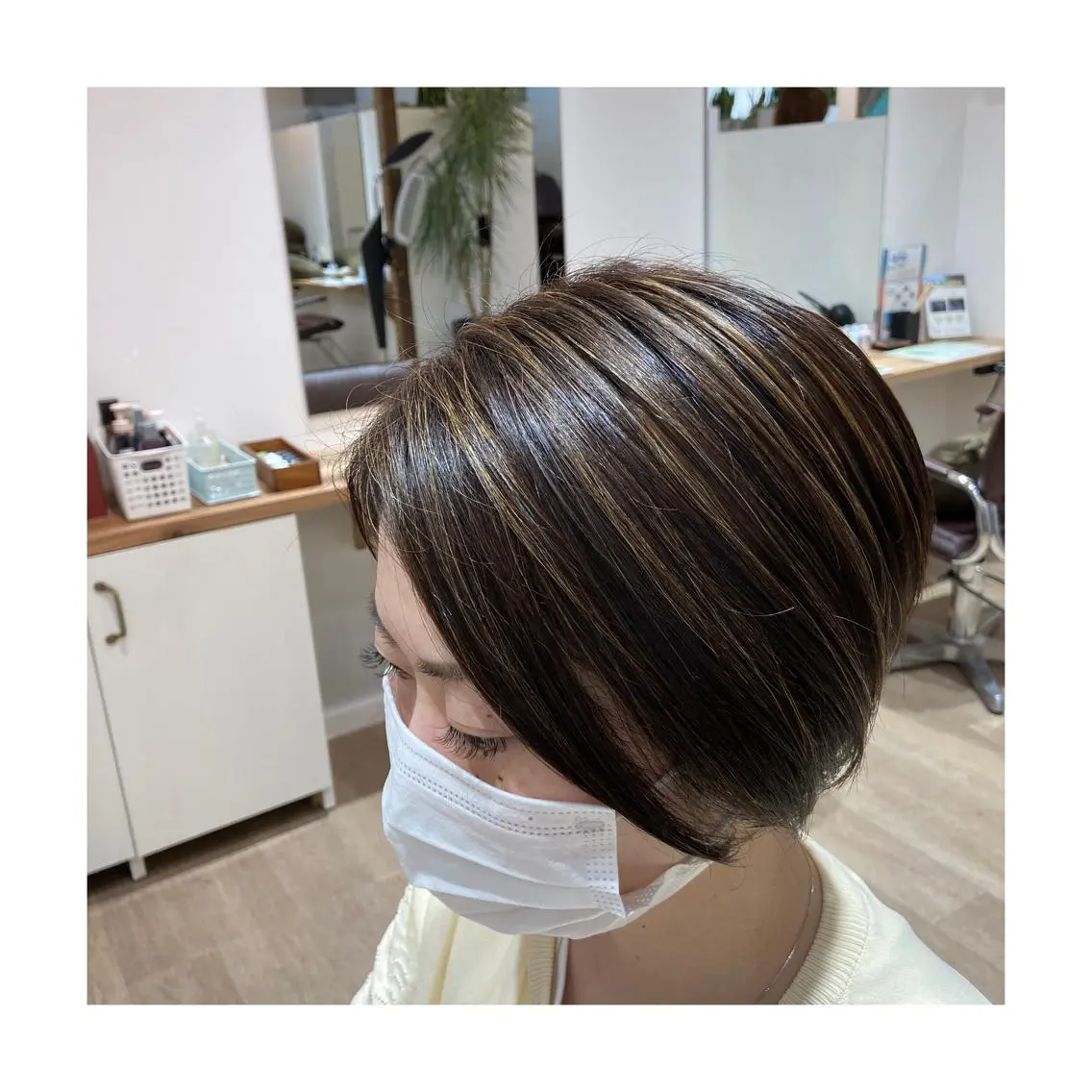 ショート ハイライト 前田 梨沙のヘアスタイル
