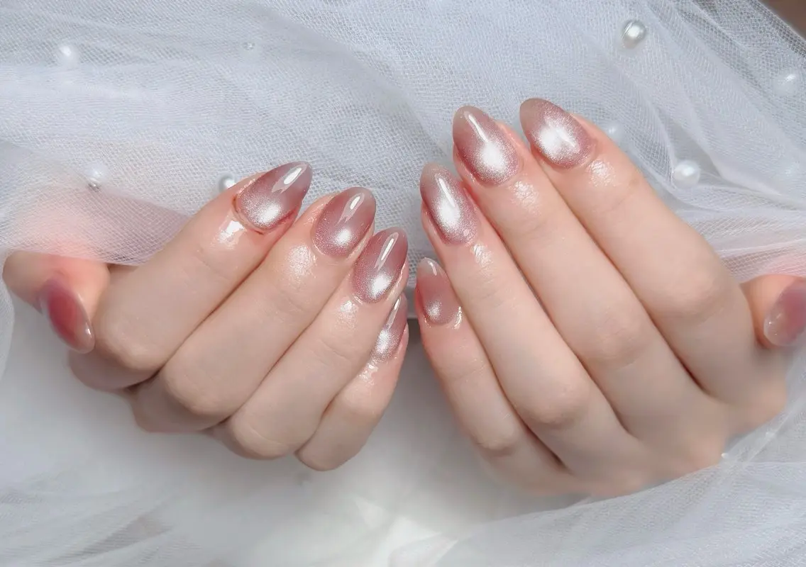 ネイル チークネイル 長さ出し フラッシュネイル フレンチネイル グラデーション ハンドネイル Lenie Nail Salonのネイルデザイン