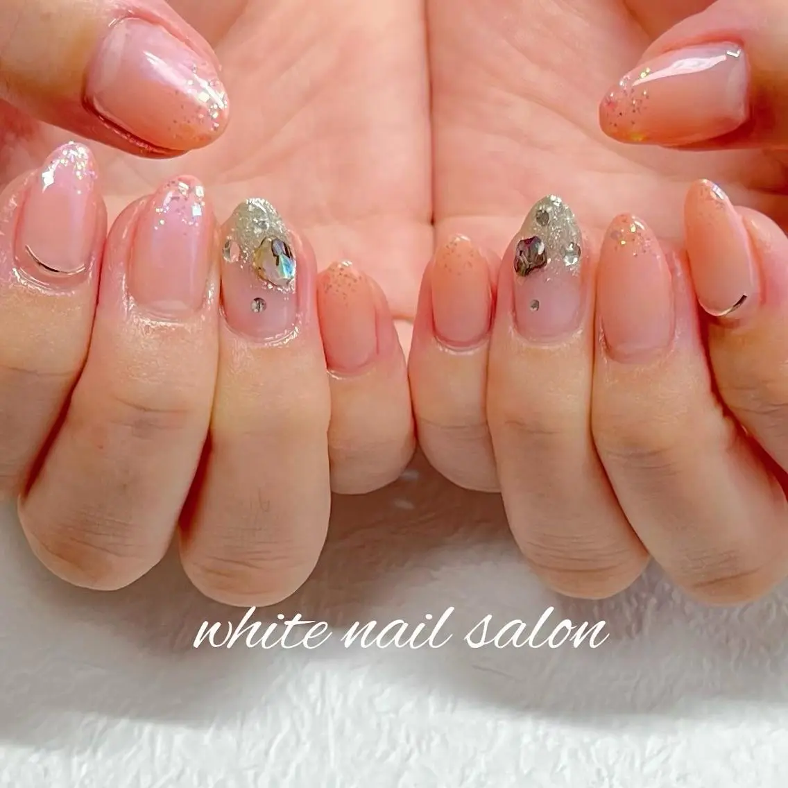 ネイル フットネイル ジェルネイル ハードジェル ラメ(グリッター) 持ち込み ハンドネイル white nail salonのネイルデザイン