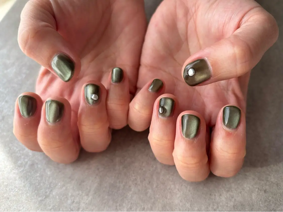 ネイル マグネットネイル ニュアンスネイル Solo nail -ソロネイル-のネイルデザイン