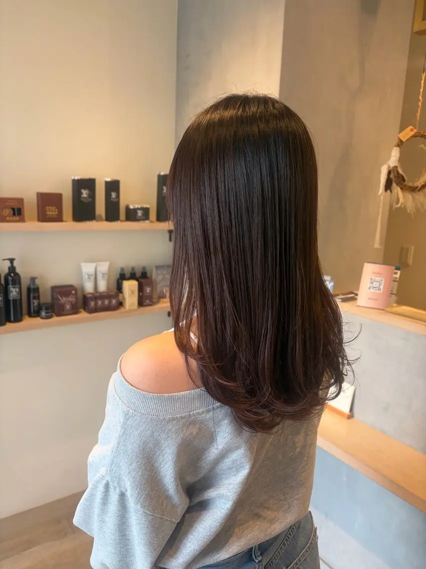 ロング ヘアカラー ROCCO アイナ/ レイヤー透明感カラーのヘアスタイル