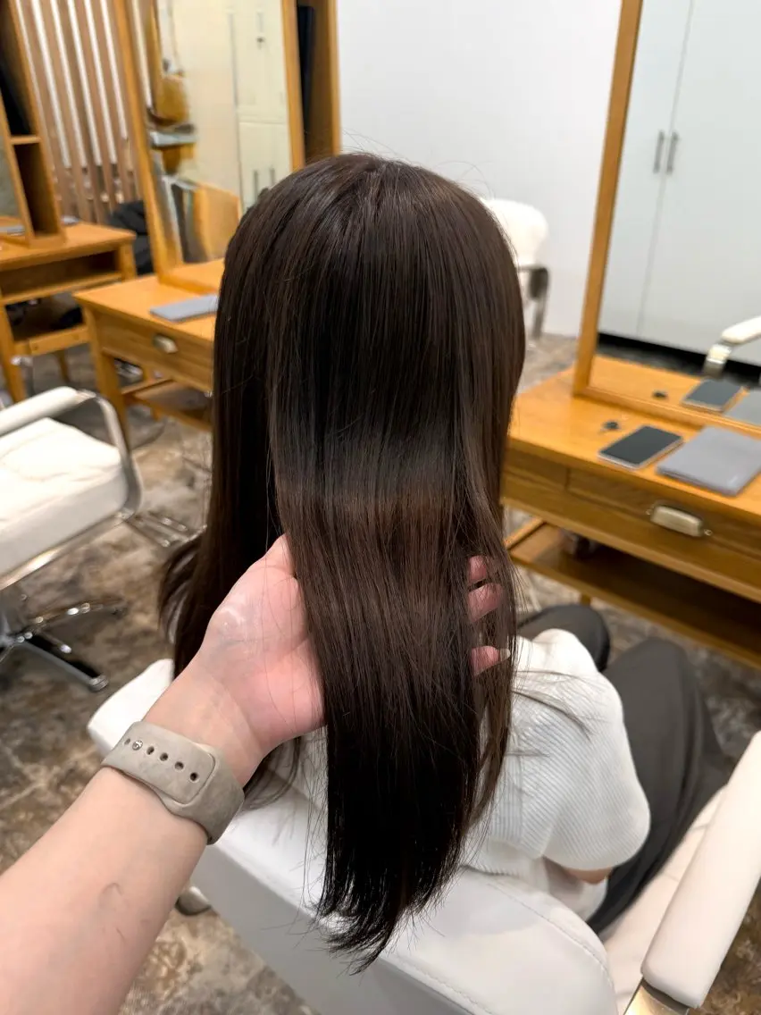 セミロング カラー カット ヘアカラー 🐕🦺似合わせ 🐕🦺akariのヘアスタイル