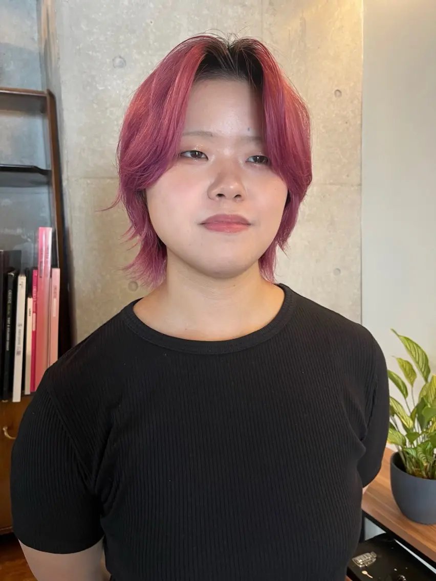 ミディアム ボブレイヤー ボブ 顔まわりレイヤー ハイレイヤー 韓国風ヘア レイヤーカット\ウル フ　chinatsuのヘアスタイル