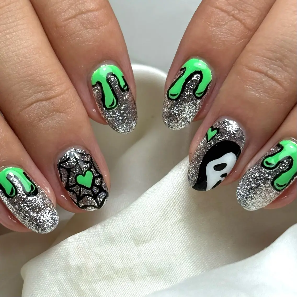 ネイル ハロウィン Ray nail natsu🎀のネイルデザイン