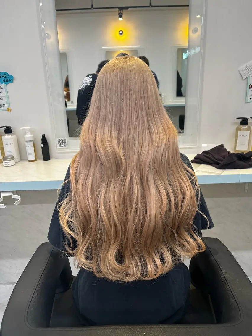 ロング カラー ヘアカラー トリートメント ブリーチカラー 🩵MIZUKIのヘアスタイル