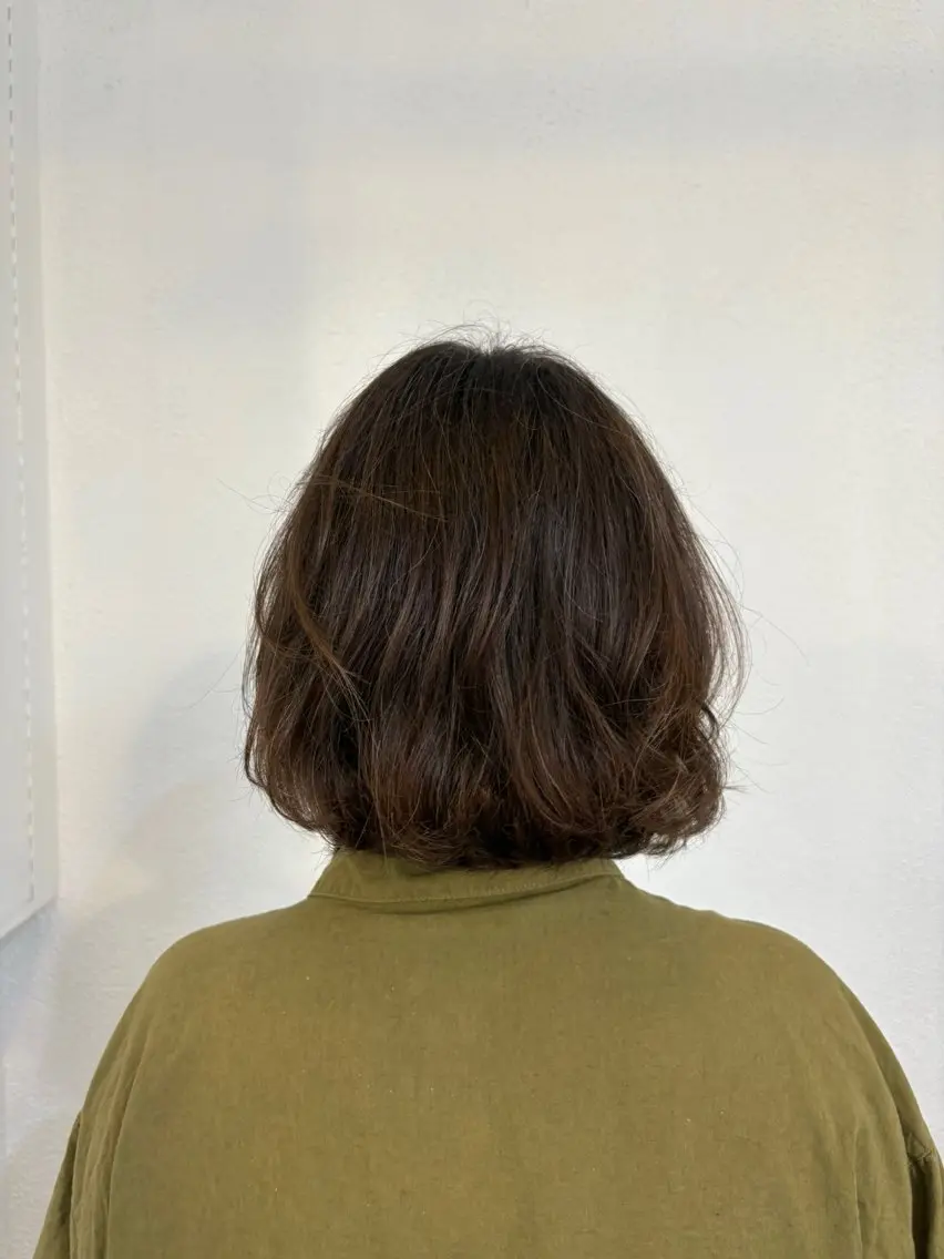 ミディアム 宮地 珠海のヘアスタイル