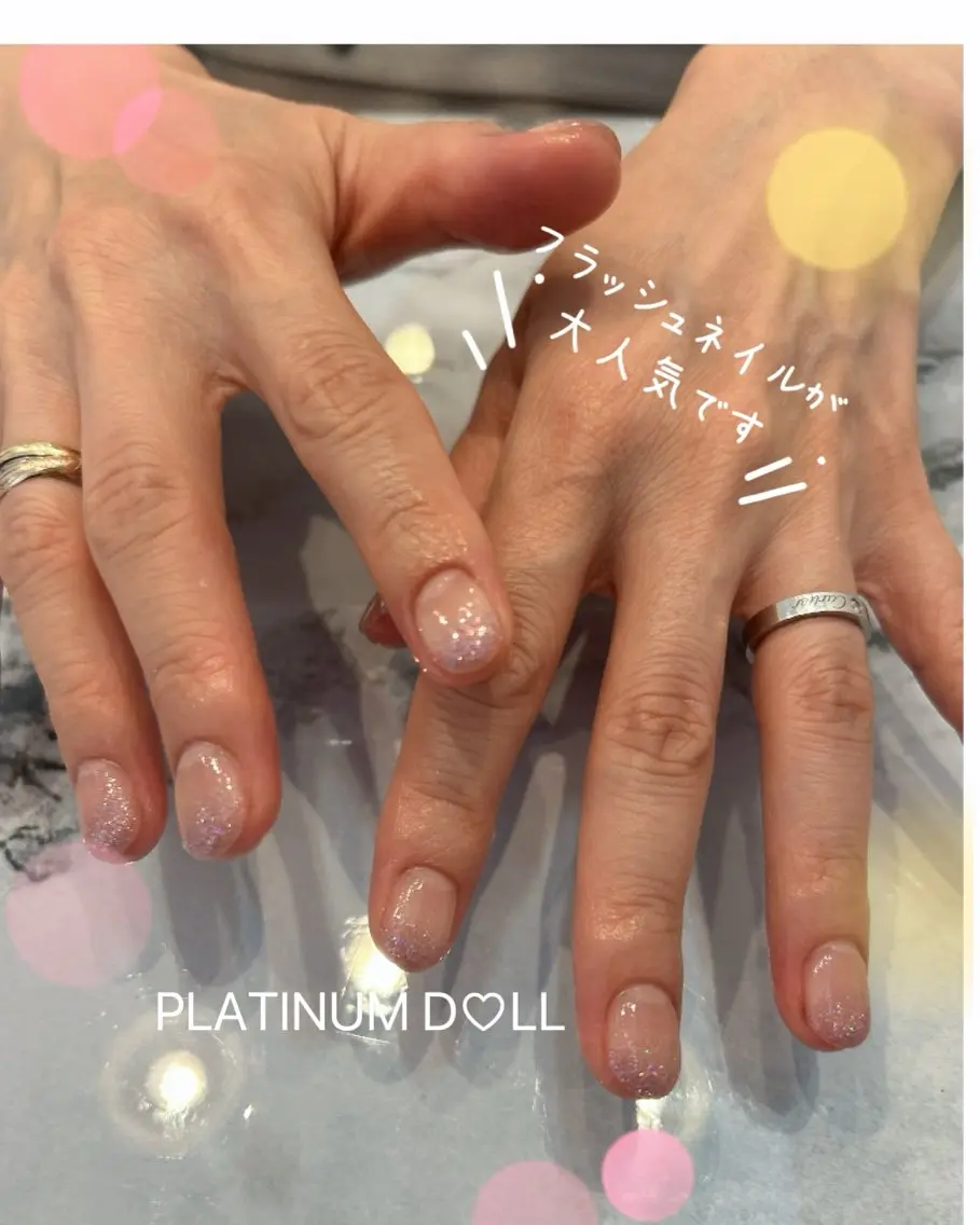 ネイル フラッシュネイル グラデーション オフィスネイル ワンカラーネイル シンプルネイル ハンドネイル 🎀大人nail /NOISMはな🎀のネイルデザイン