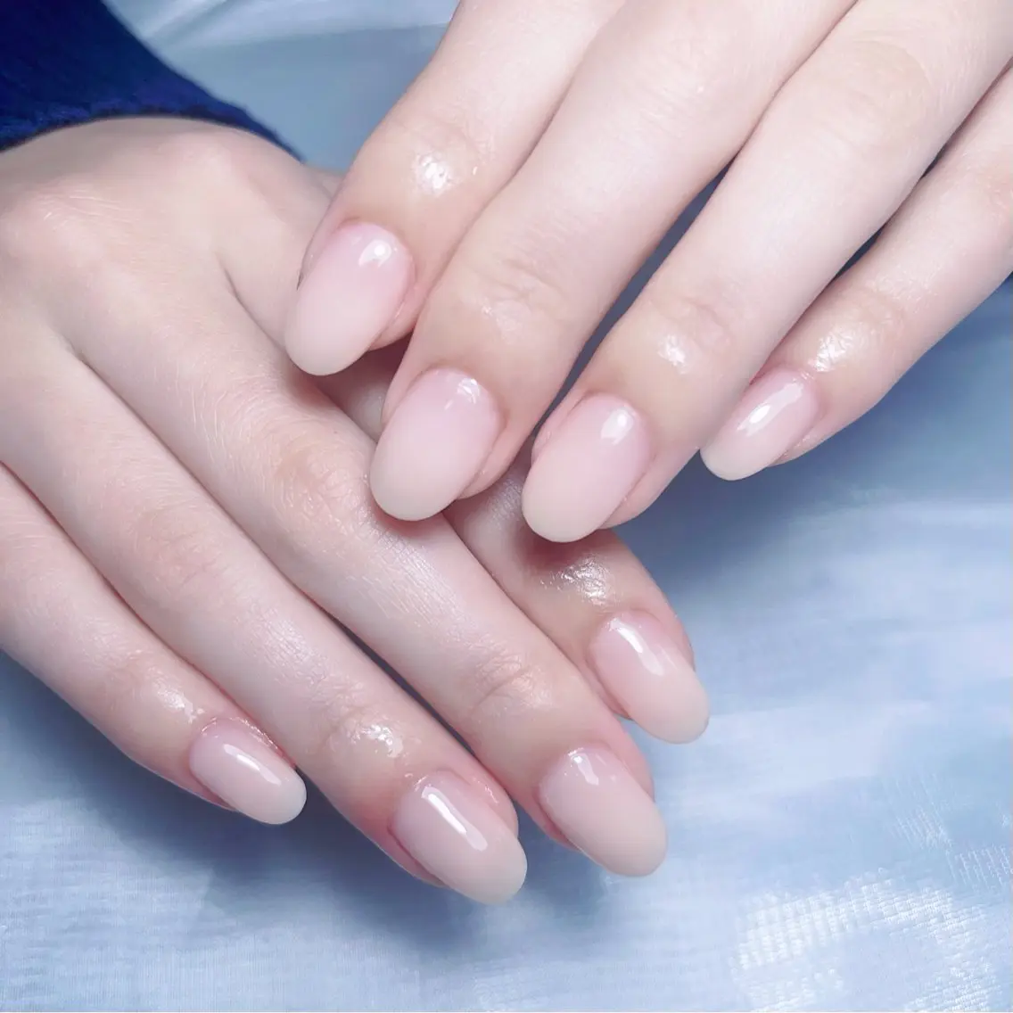 ネイル オーロラネイル クリアネイル フラッシュネイル ジェルネイル グラデーション ハンドネイル Amee Nail Salonのネイルデザイン