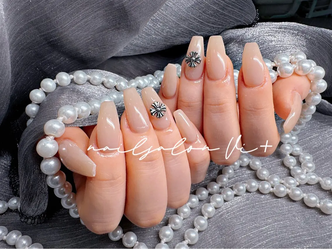ネイル ハンドネイル ✨Nailsalon Vi+✨のネイルデザイン