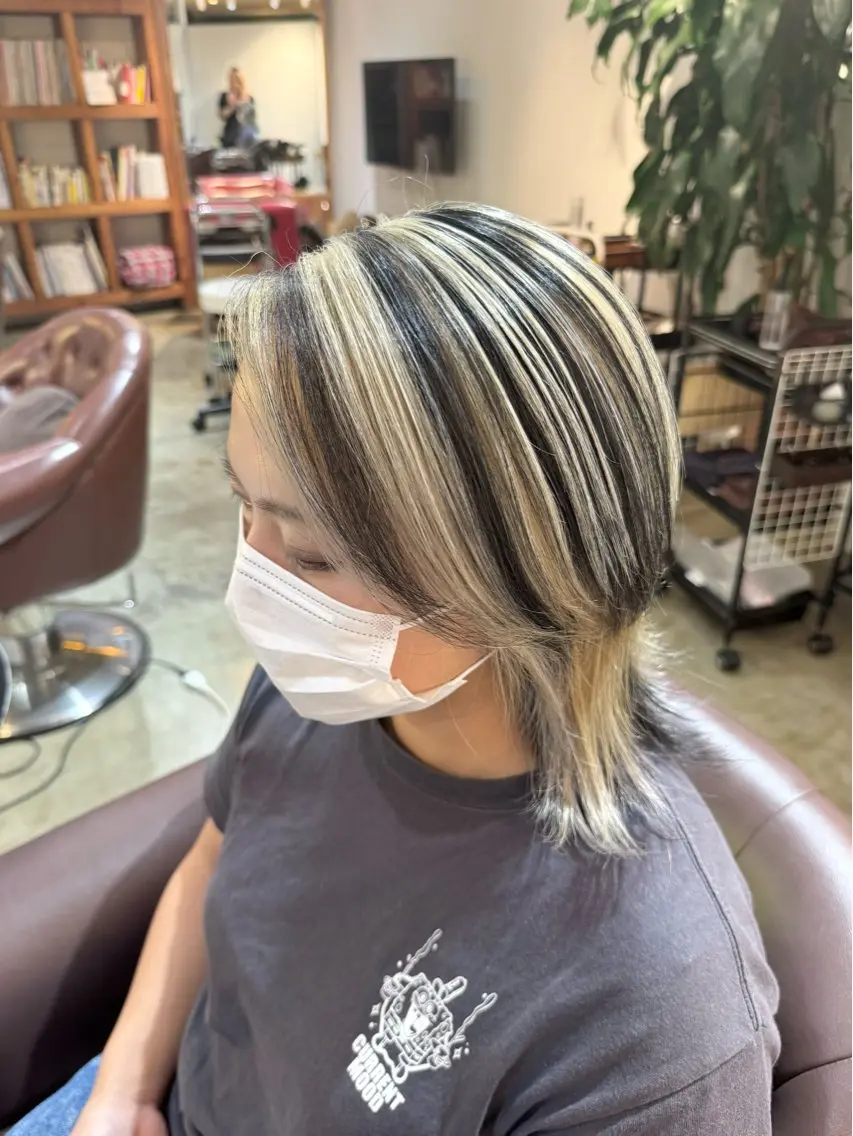 ミディアム カラー デザインカラー ヘアカラー BEHIND THE CURTAIN りこのヘアスタイル