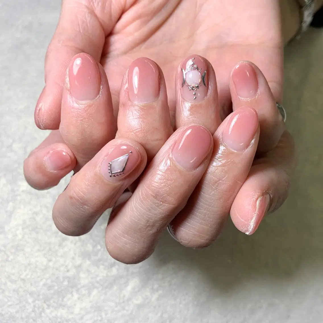 ネイル FIORITURA aiのネイルデザイン