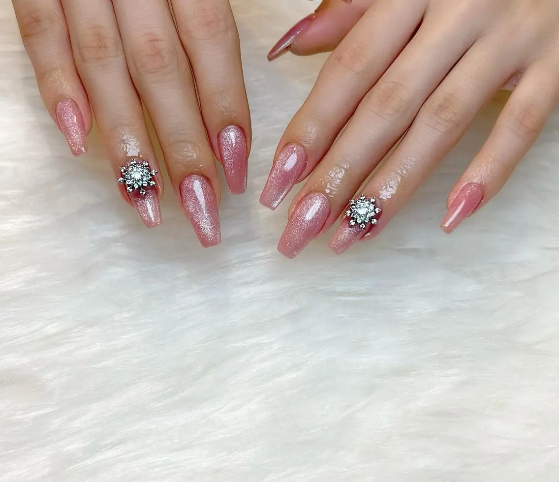 ネイル Lino+ ネイル&よもぎ蒸しのネイルデザイン