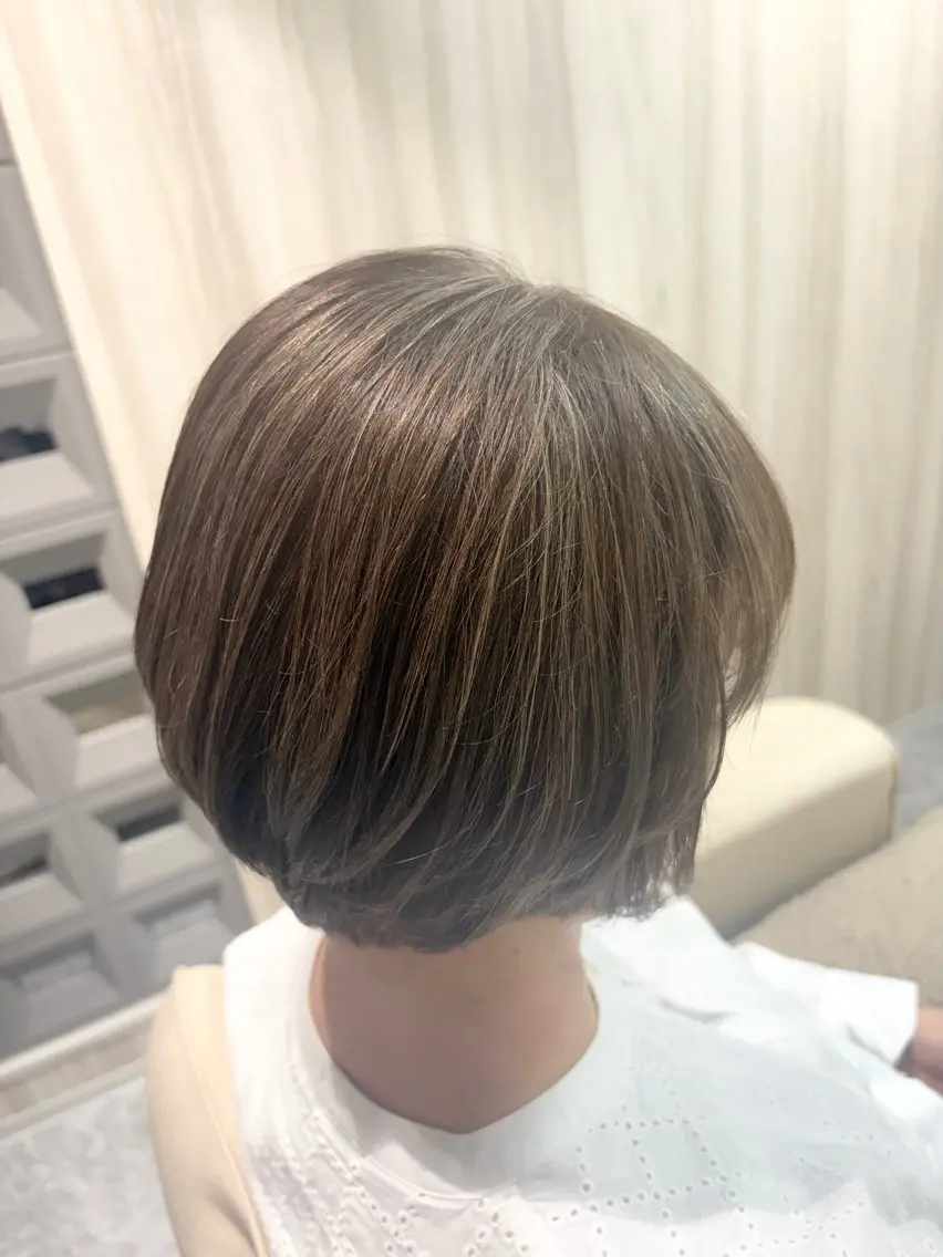 ショート ハイライト ショートヘア Natsumi🤍 横浜のヘアスタイル