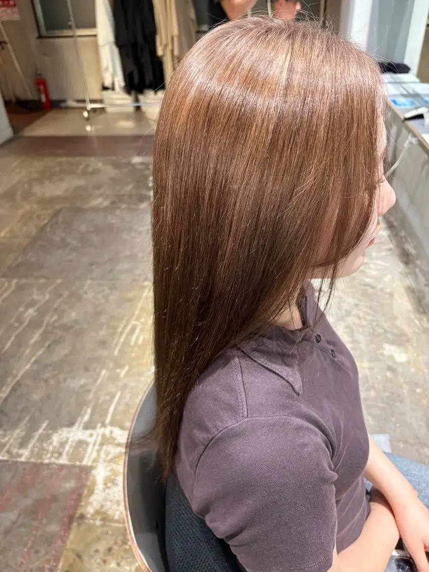 ロング カラー ベージュカラー ハイトーンカラー ミルクティーベージュ ヘアカラー 玉置七海✨ ／透明感／髪質改善のヘアスタイル