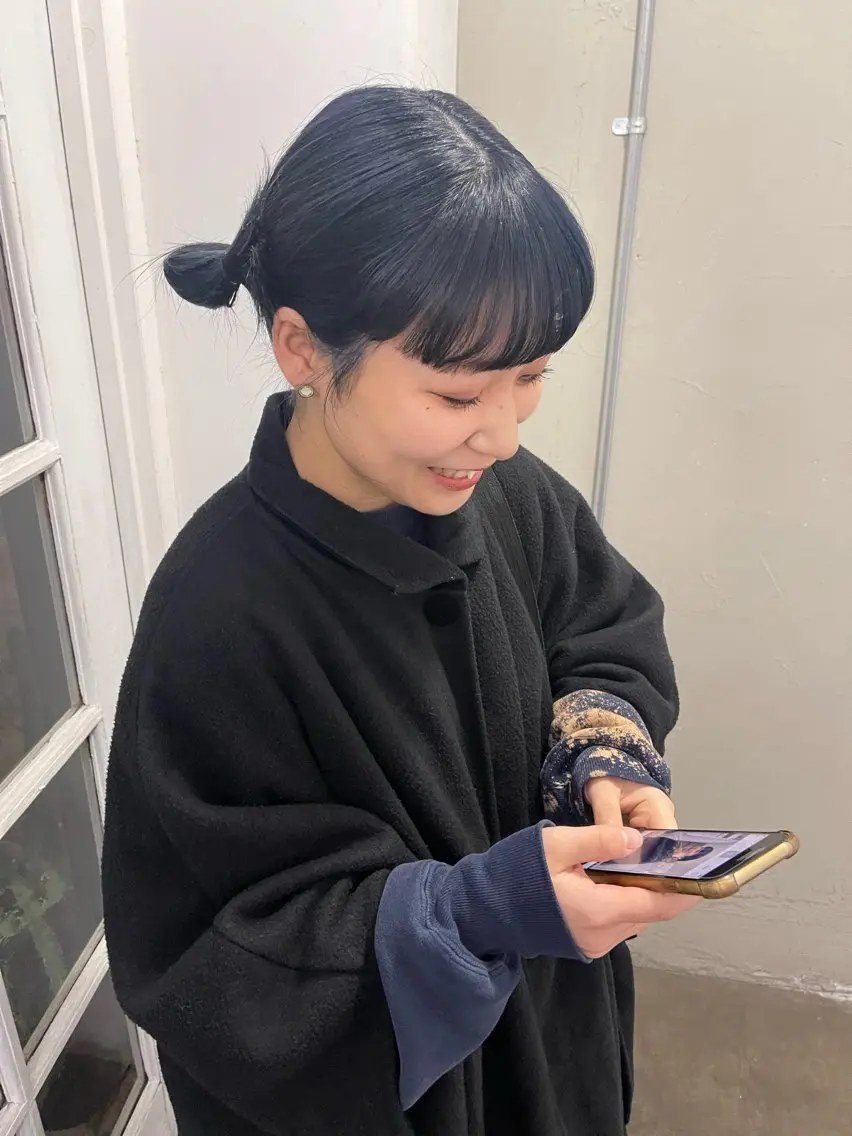 カラー ブルーカラー ヘアカラー ミワ ハナのヘアスタイル