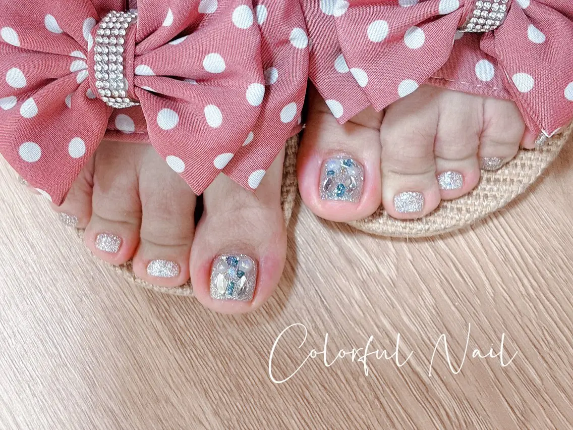 👣🦶夏期間限定☆フットネイル親指デザイン◎ 2本デザイン◎ 【ソフトジェルオフ800円◎】 90分 ¥6500の写真